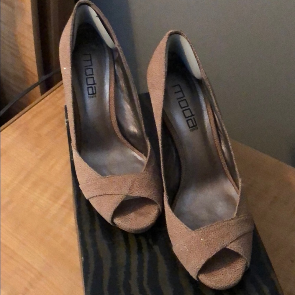 Moda heels - Picture 2 of 3